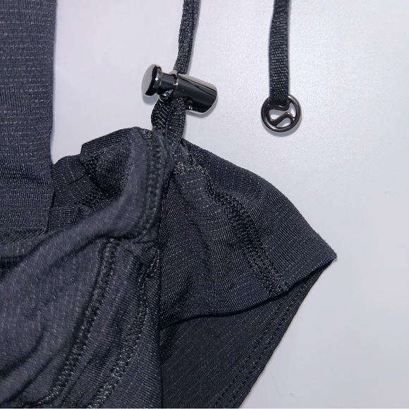 Lululemon Tank with Sports Bra Black Size Small? - Picture 4 of 5